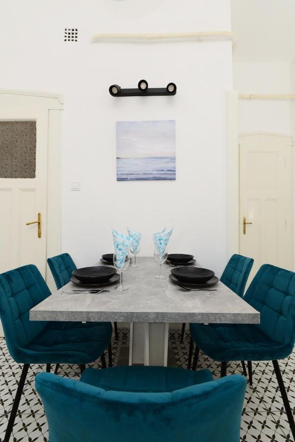 בודפשט Akacfa 7 City Center Beautiful Apartment מראה חיצוני תמונה